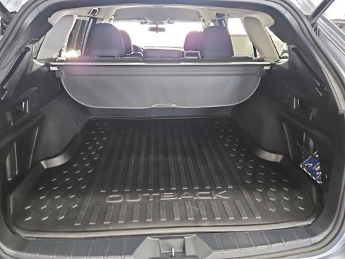 Used 2024 Subaru Outback Premium image 19