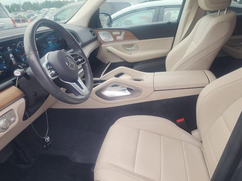 Used 2020 Mercedes-Benz GLE 450 4MATIC w/ Premium Package image 4