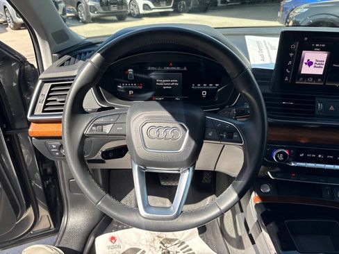 Used 2023 Audi Q5 2.0T Premium Plus w/ Premium Plus Package AWD/4WD image 21