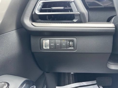 New 2026 Chevrolet Traverse LT w/ Enhanced Driving Package AWD/4WD image 15