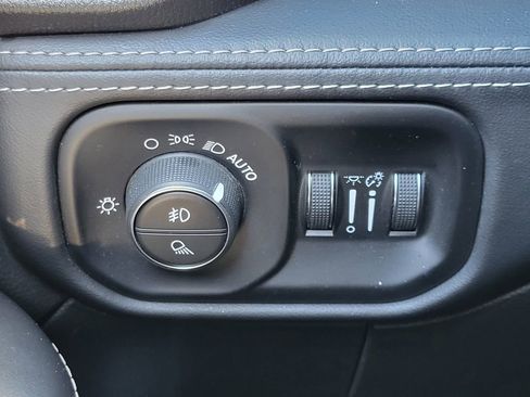 Used 2025 RAM 2500 Limited image 13