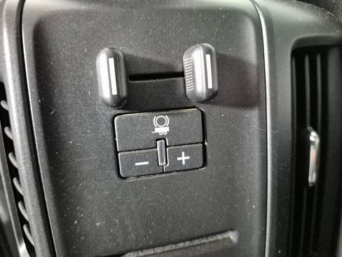 Used 2016 Chevrolet Silverado 2500 W/T image 19