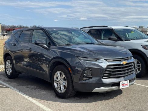 Used 2022 Chevrolet Blazer LT image 2