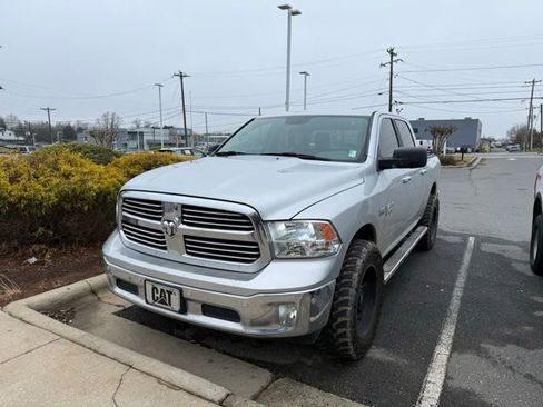 Used 2017 RAM 1500 Big Horn image 3