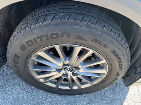 Used 2017 MAZDA CX-5 Touring image 11