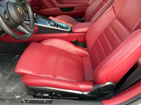 Used 2023 Porsche 911 Targa 4S AWD/4WD image 29