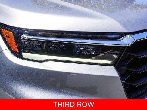 Used 2024 Honda Pilot EX-L image 10