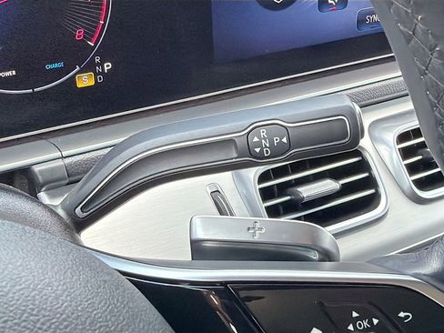 Used 2024 Mercedes-Benz GLE 350 4MATIC image 28