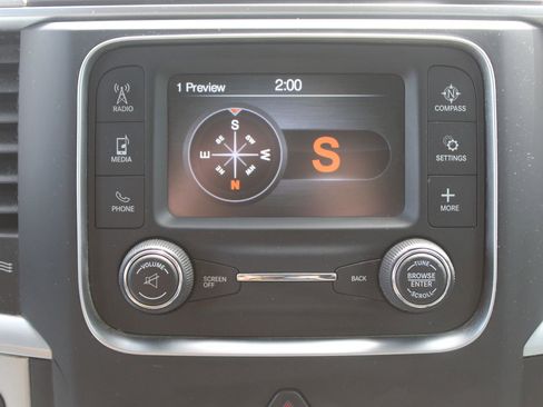 Used 2016 RAM 1500 Classic SLT AWD/4WD image 42