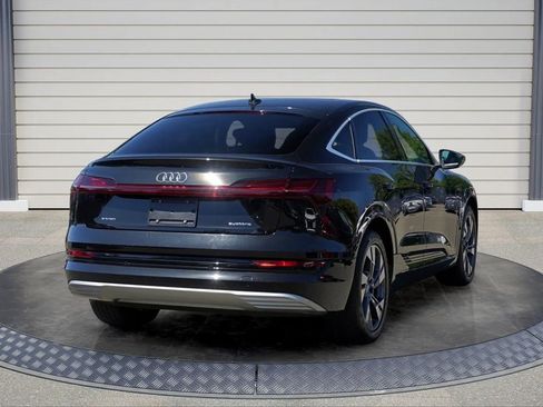 Used 2020 Audi e-tron Premium Plus image 7
