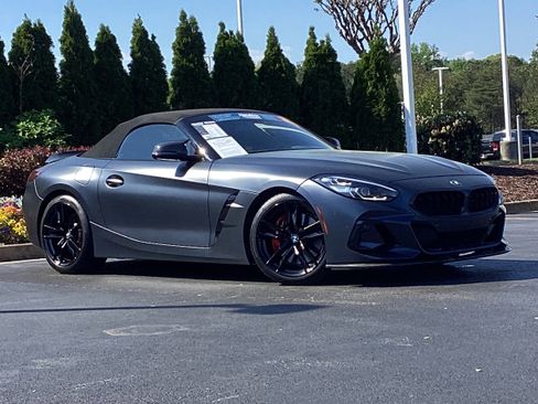 Used 2024 BMW Z4 M40i w/ Premium Package image 2