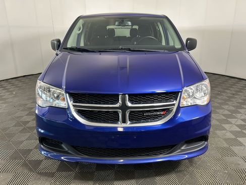 Used 2018 Dodge Grand Caravan SE w/ UConnect Hands-Free Group FWD image 6