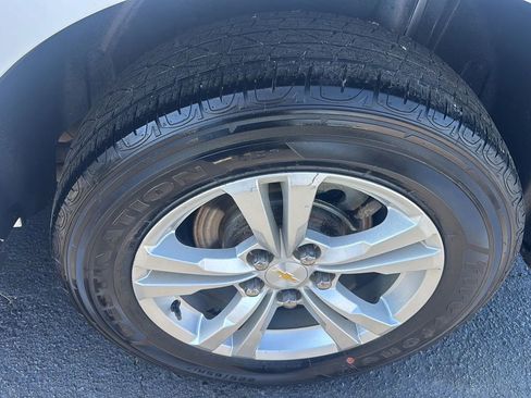 Used 2017 Chevrolet Equinox LS image 23