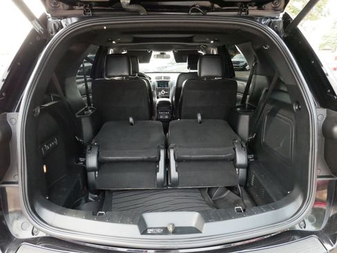Used 2019 Ford Explorer Sport AWD/4WD image 17