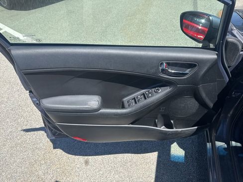 Used 2014 Kia Forte LX FWD image 11