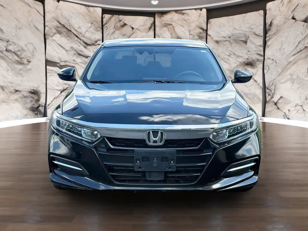 Used 2020 Honda Accord Hybrid image 2