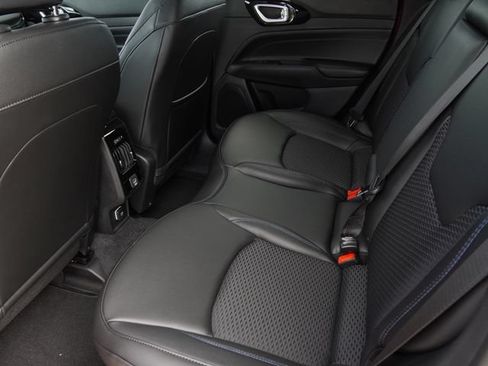 New 2026 Jeep Compass Latitude AWD/4WD image 14