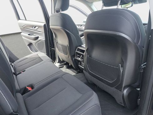 Certified 2023 Jeep Grand Cherokee Laredo w/ Luxury Tech Group I AWD/4WD image 12