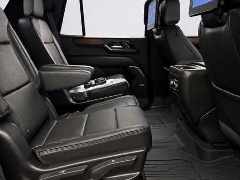 Used 2025 GMC Yukon Denali w/ Denali Reserve Package AWD/4WD image 20