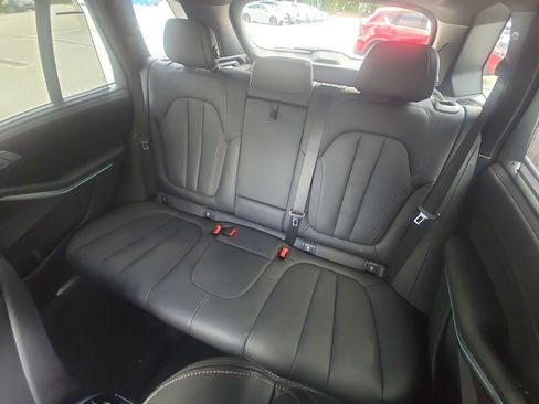 Used 2021 BMW X5 sDrive40i w/ Executive Package RWD image 37