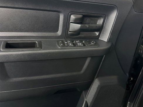 Used 2016 RAM 1500 Express w/ Black Ram 1500 Express Group image 9