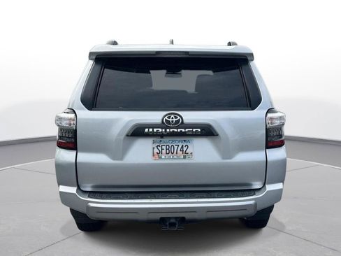 Used 2016 Toyota 4Runner Trail AWD/4WD image 7