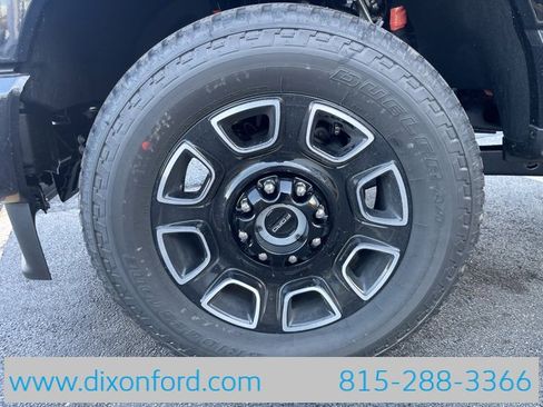New 2026 Ford F350 Platinum w/ FX4 Off-Road Package image 29