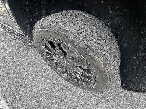Used 2023 Cadillac Escalade Premium Luxury AWD/4WD image 30