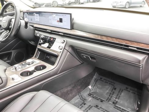Used 2025 Genesis GV80 2.5T Select image 36