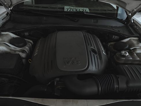 Used 2018 Dodge Charger R/T RWD image 35