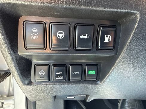 Used 2019 Nissan Rogue SL AWD/4WD image 15