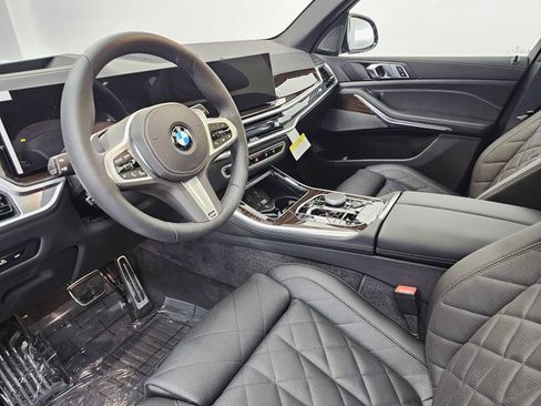 New 2026 BMW X5 xDrive40i w/ M Sport Package image 2