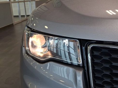 Used 2018 Jeep Grand Cherokee Laredo AWD/4WD image 9