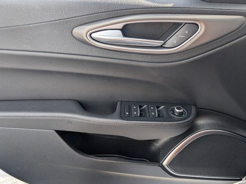 Used 2023 Alfa Romeo Giulia Veloce image 32