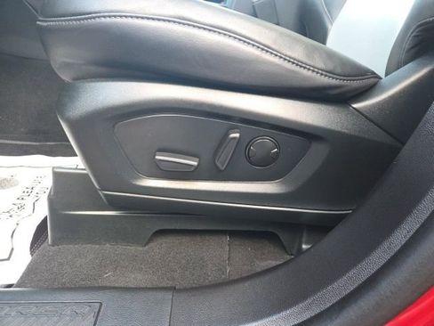 Used 2023 Ford Explorer XLT w/ Equipment Group 202A image 25