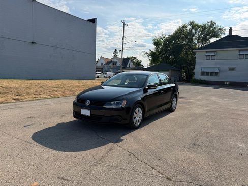 Used 2014 Volkswagen Jetta SE FWD image 3
