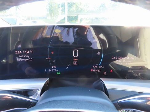 Used 2024 Cadillac Lyriq Luxury w/ LPO, Floor Liner Package AWD/4WD image 21