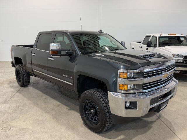 Used 2018 Chevrolet Silverado 2500 LTZ w/ Duramax Plus Package AWD/4WD image 6
