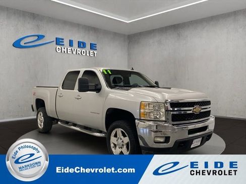 Used 2011 Chevrolet Silverado 2500 LTZ w/ LTZ Plus Package AWD/4WD image 1