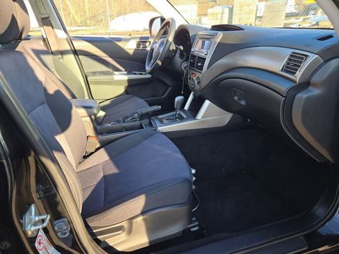 Used 2010 Subaru Forester 2.5X image 6