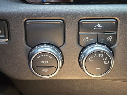 Used 2023 GMC Sierra 1500 SLE RWD image 20