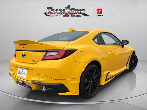 Used 2026 Toyota GR86 YUZU Limited image 7