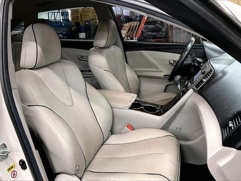 Used 2015 Toyota Venza XLE w/ XLE Premium Package FWD image 9