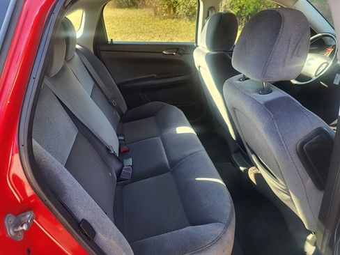Used 2011 Chevrolet Impala LT image 13