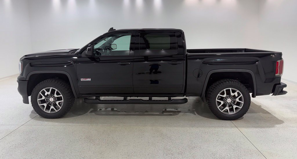 Used 2017 GMC Sierra 1500 SLT AWD/4WD image 2