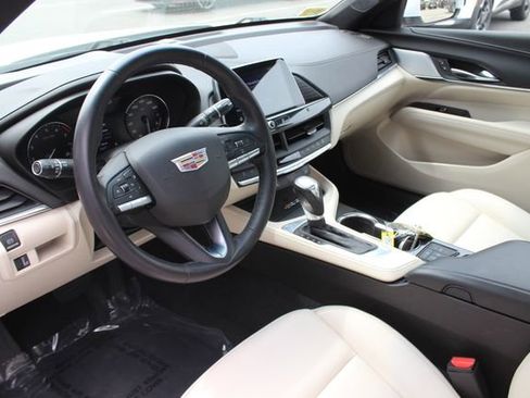 Used 2020 Cadillac CT4 Luxury w/ Sun And Sound Package AWD/4WD image 3