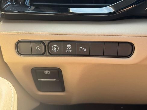 Certified 2026 Acura MDX w/ Technology Package AWD/4WD image 23