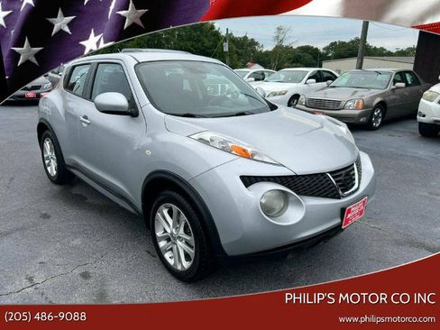Used 2014 Nissan Juke S FWD image 1