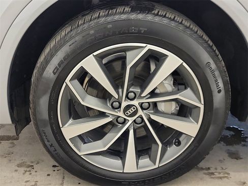 Used 2022 Audi Q5 2.0T Premium Plus w/ Premium Plus Package image 21