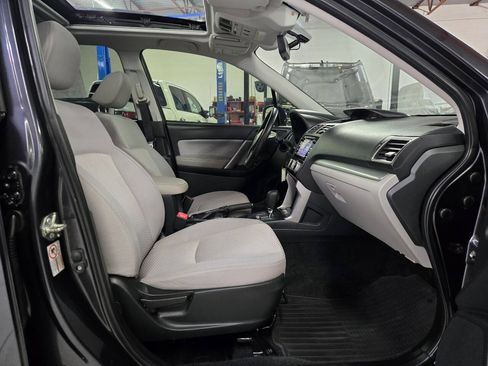 Used 2017 Subaru Forester 2.5i Premium AWD/4WD image 23